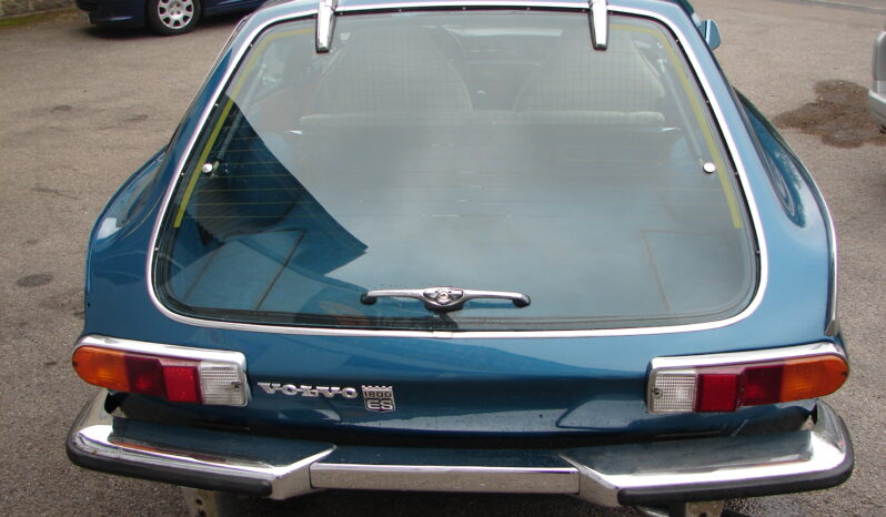 Volvo P 1800 P1800ES full
