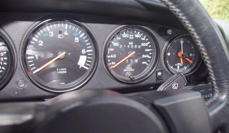 Porsche 911 3,2 Targa full