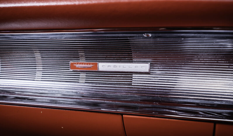 Cadillac Coupé DeVille cabriolet full