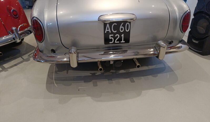 VW Karmann-Ghia 143 full