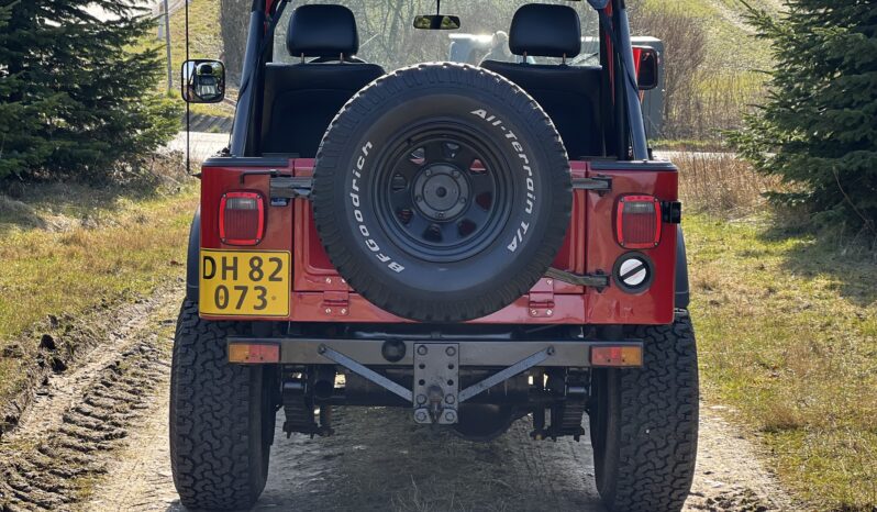 Jeep CJ-7 Renegade V8 4×4 full