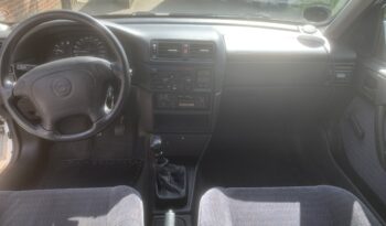 Opel Vectra A 1.8i GL full