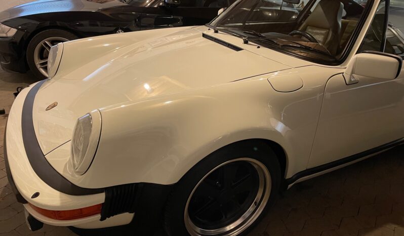 Porsche 911 930 Turbo Coupe full