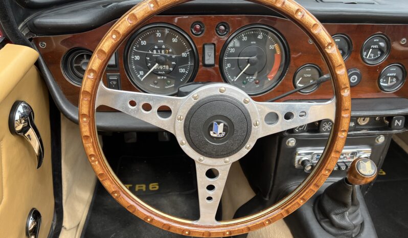 Triumph TR6 cabriolet full