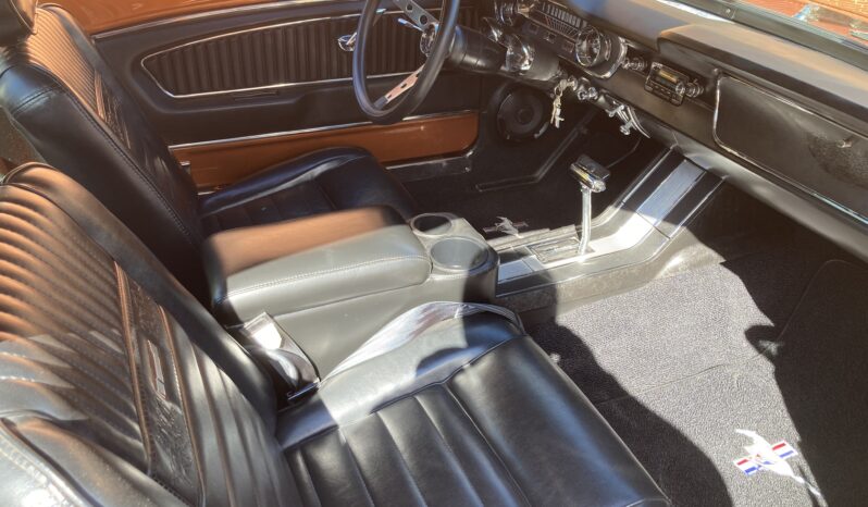 Ford Mustang Fastback full