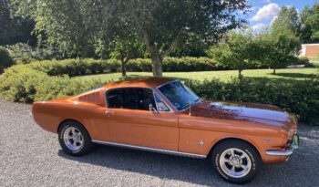 Ford Mustang Fastback full