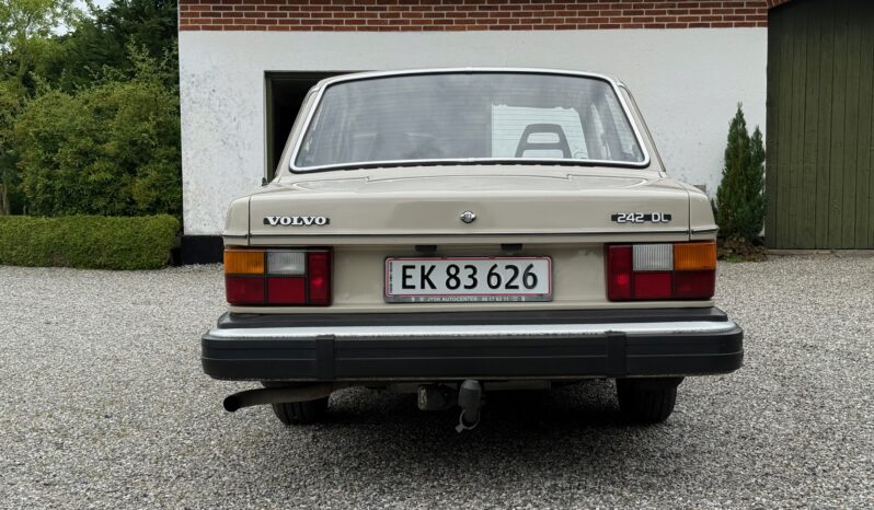 Volvo 200-Serie 242 DL full
