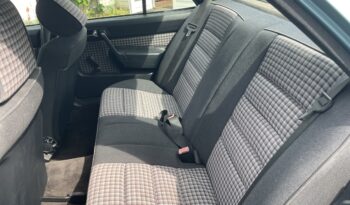 Mercedes-Benz 190 (W201) 190E full
