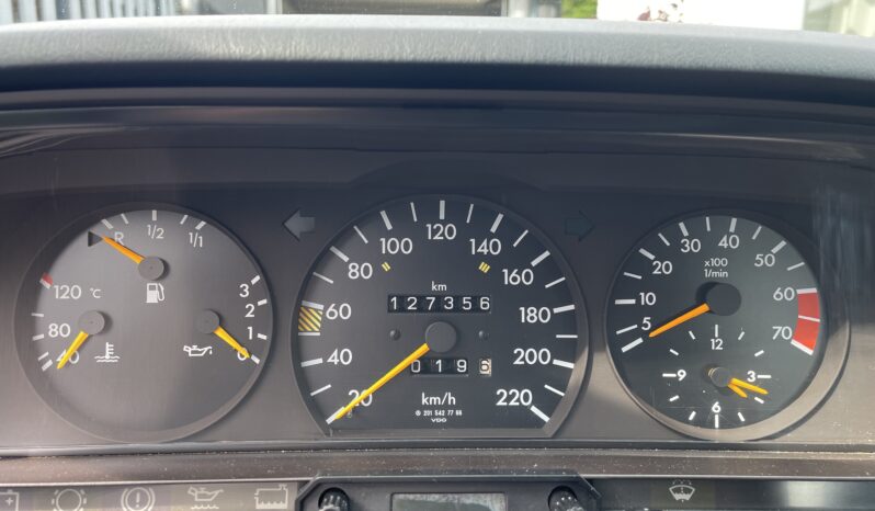 Mercedes-Benz 190 (W201) 190E full