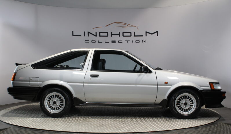 Toyota Corolla AE 86 TwinCam full
