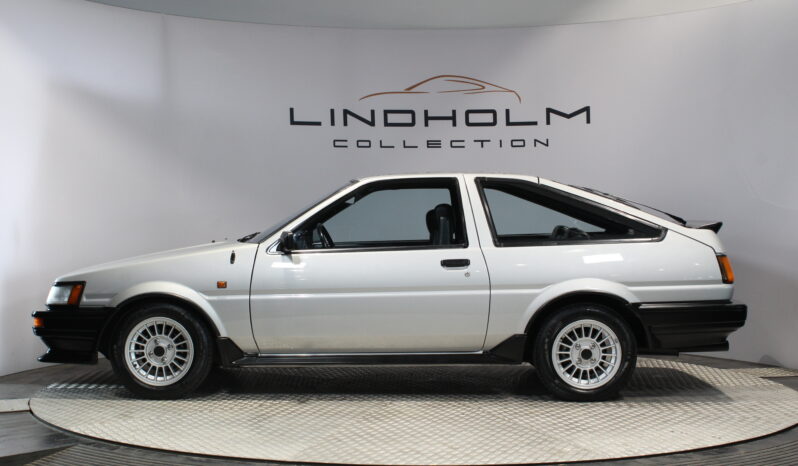 Toyota Corolla AE 86 TwinCam full
