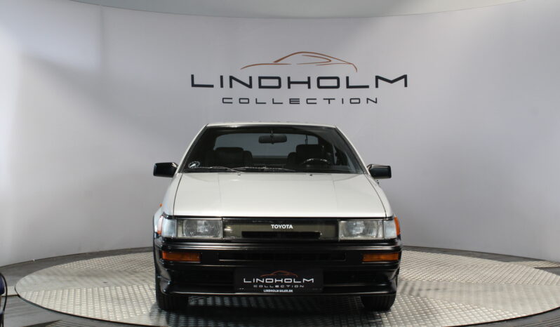Toyota Corolla AE 86 TwinCam full