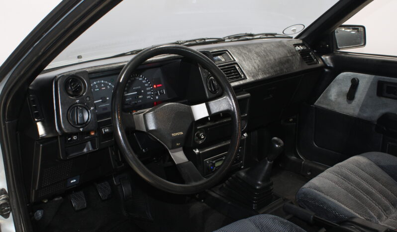 Toyota Corolla AE 86 TwinCam full