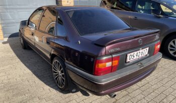 Opel Vectra 2.0 16V full