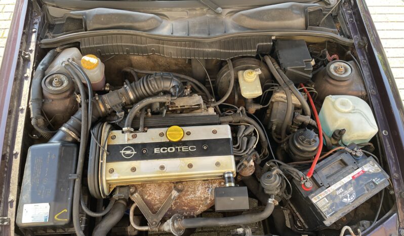 Opel Vectra 2.0 16V full
