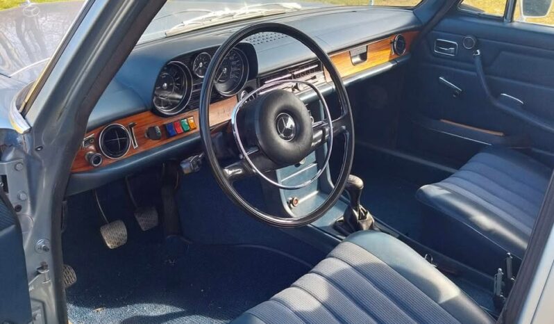 Mercedes-Benz 250-280 CE (W114) 280 E full