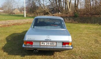 Mercedes-Benz 250-280 CE (W114) 280 E full
