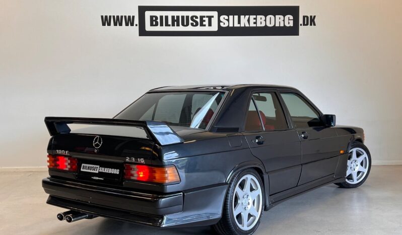 Mercedes-Benz 190 (W201) E 2,3 4d full