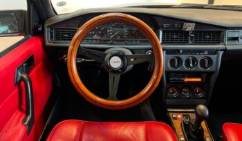 Mercedes-Benz 190 (W201) E 2,3 4d full