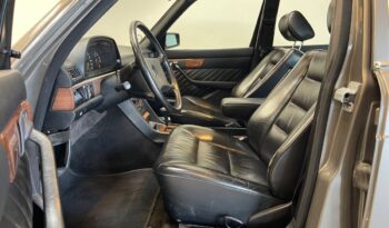 Mercedes-Benz S-Klasse (W126) 500 SE 5,0 4d full