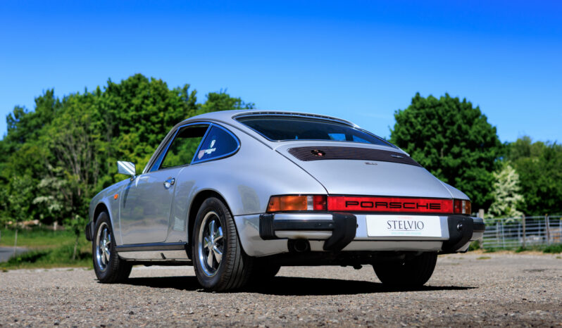 Porsche 911 Coupe 2,7 full