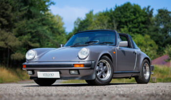 Porsche 911 Carrera 3,2 Targa Commemorative Edition full