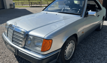 Mercedes-Benz E-Klasse (W124) C300 CE 3,0 full