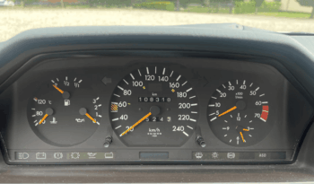 Mercedes-Benz E-Klasse (W124) C300 CE 3,0 full