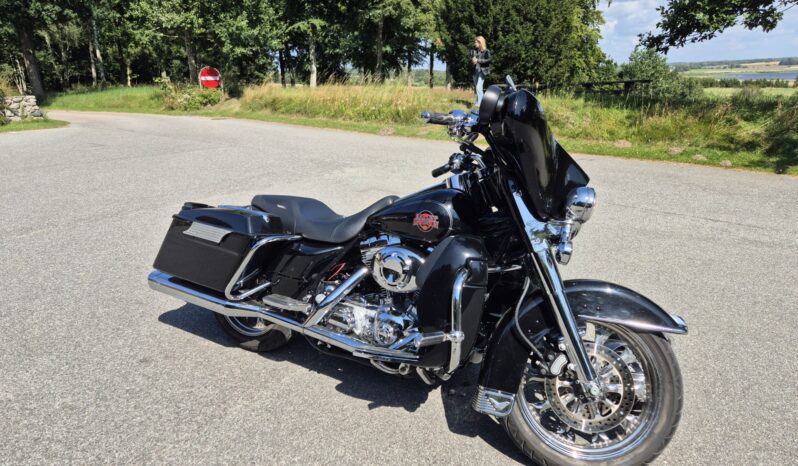 Harley Davidson FLHTI Electra Glide full