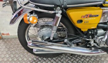 Suzuki GT 380 3 Cyl 2T full