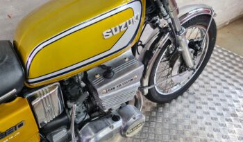 Suzuki GT 380 3 Cyl 2T full