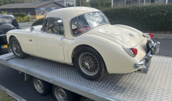 MG MGA 1500 Coupe full
