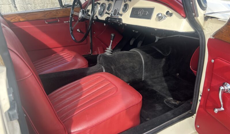 MG MGA 1500 Coupe full