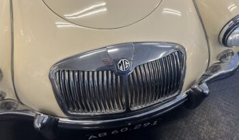 MG MGA 1500 Coupe full