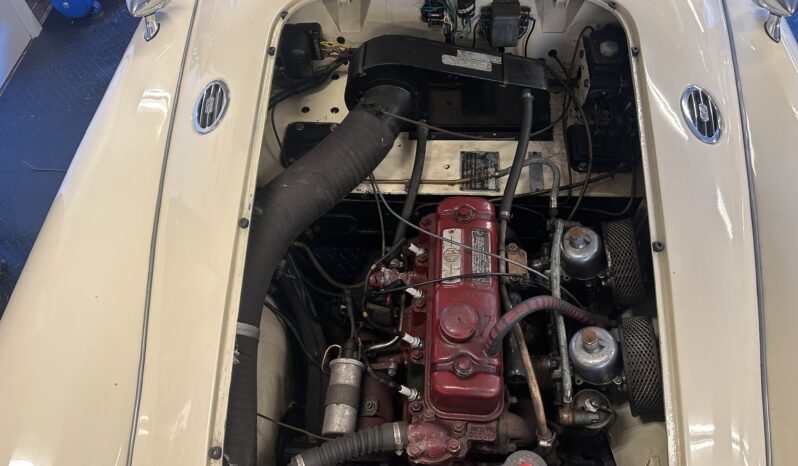MG MGA 1500 Coupe full