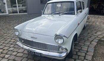Ford Anglia 105 E Super full