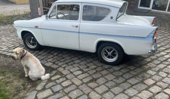 Ford Anglia 105 E Super full