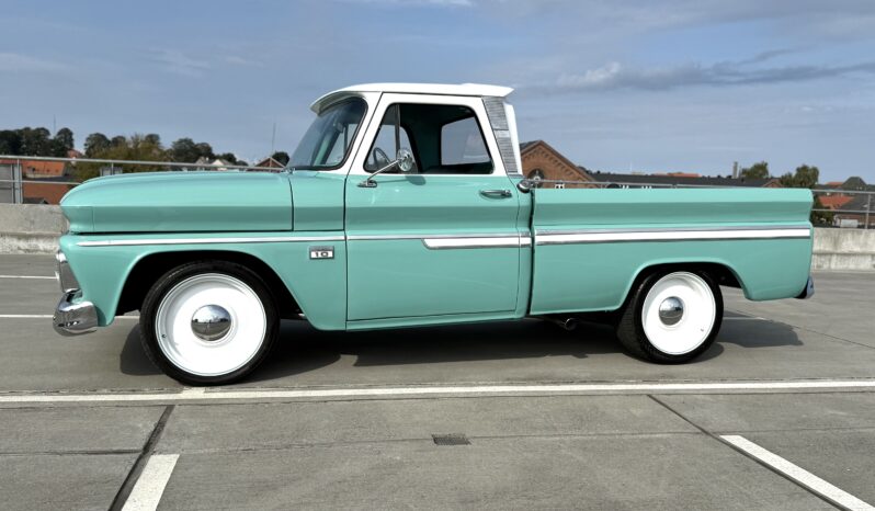 Chevrolet C10 Shortbed Fleetside 327 cui V8 Automat full