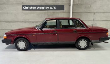 Volvo 200-Serie 242 DL full