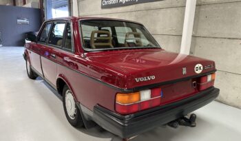 Volvo 200-Serie 242 DL full