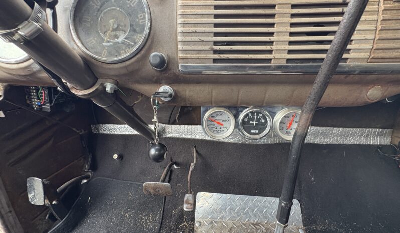 Chevrolet 3100 v8 full