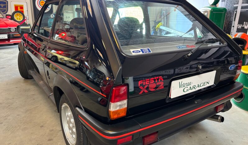 Ford Fiesta XR2 full
