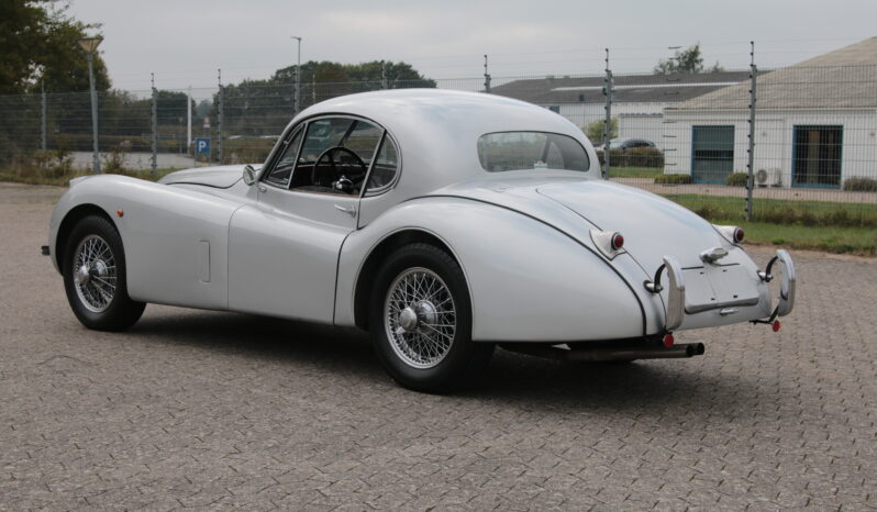 Jaguar XK 120 FHC full