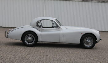 Jaguar XK 120 FHC full