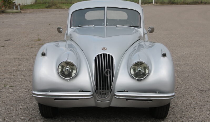 Jaguar XK 120 FHC full