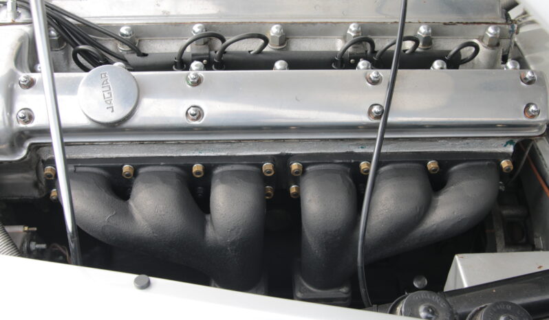 Jaguar XK 120 FHC full