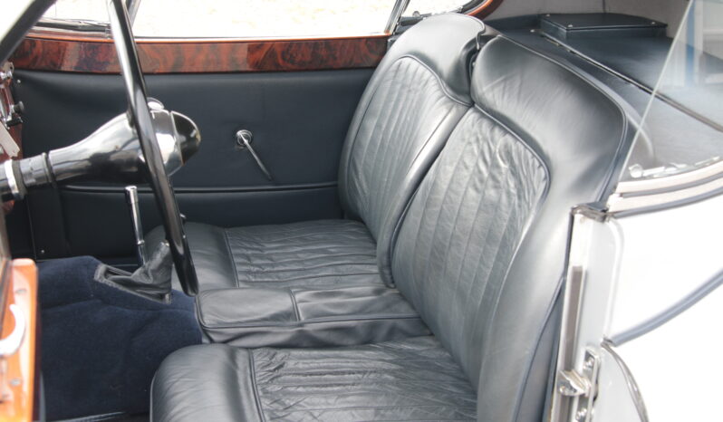 Jaguar XK 120 FHC full