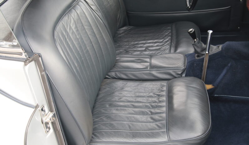 Jaguar XK 120 FHC full
