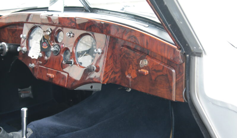 Jaguar XK 120 FHC full