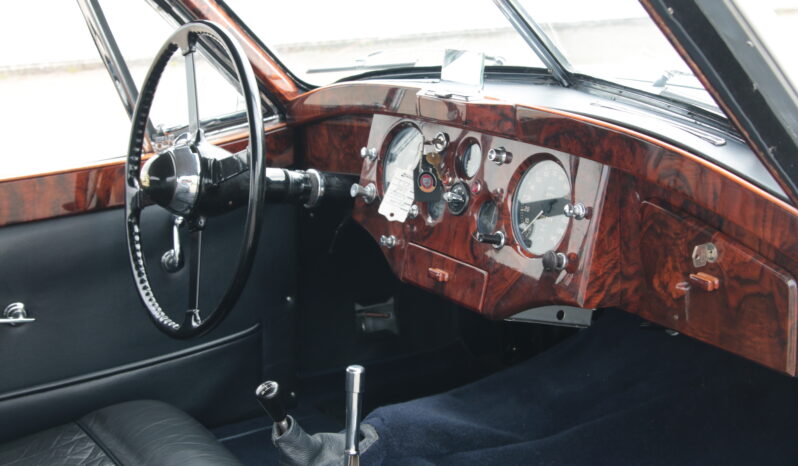 Jaguar XK 120 FHC full